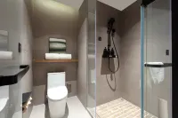 Qingdao Zhanqiao Zhongshan Road Atour Hotel