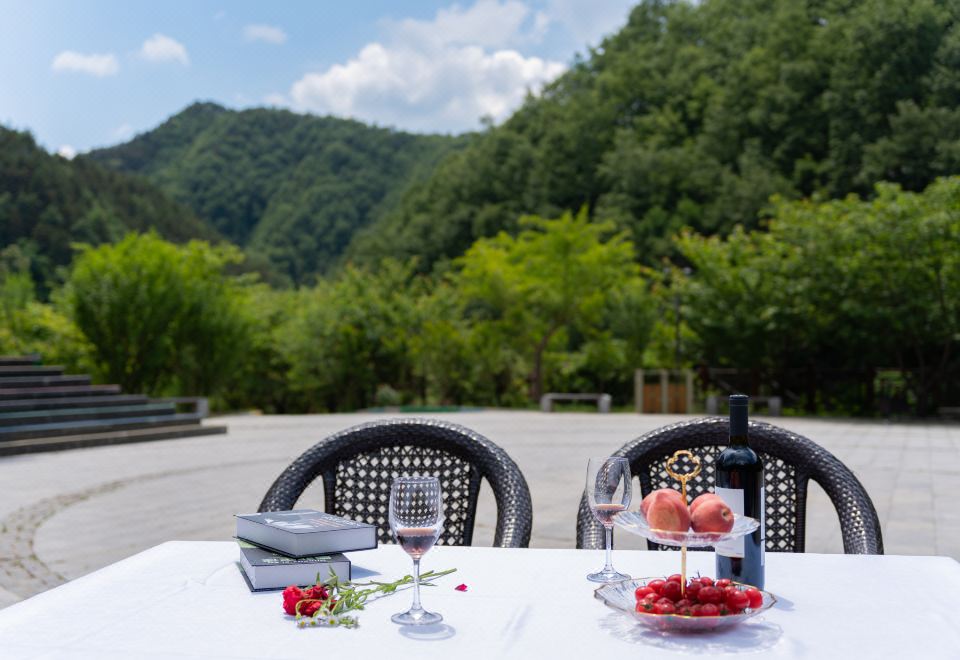 Jiuwei Xianzong Resort Hotel 레스토랑