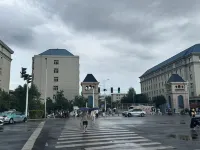 Chifeng Xibo Yuncheng Homestay (Wanda Plaza Chifeng Hongshan)