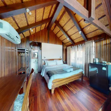 Kawarin Secret Hut Hotel and Resort Hotels near Haad Rin Beach