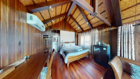 Kawarin Secret Hut Hotel and Resort Отели рядом с достопримечательностью «Bottle Beach»