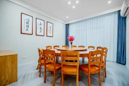 Yinlu · Guanyue Mountain View Luxury Vacation Homestay Отели рядом с достопримечательностью «Shanmendong Sceneic Area»