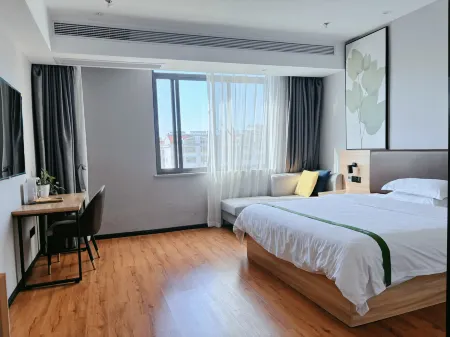 GreenTree Inn Smart Select Hotel (Huoshan Station Branch) Отели рядом с достопримечательностью «Piyanghu Park»