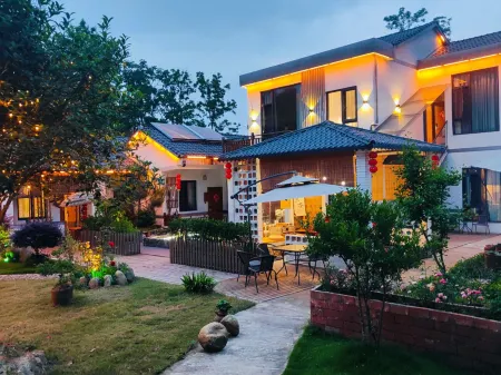 Lianfeng Jiuhua Holiday Homestay in the countryside Отели рядом с достопримечательностью «Lotus Peak»