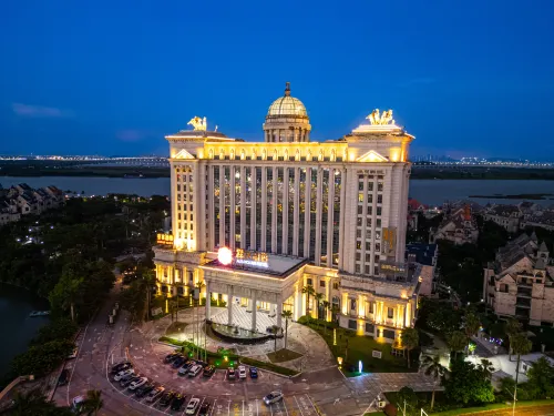 Auspicious Hotel Featured Photos