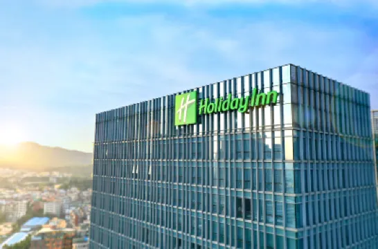 Holiday Inn GUANGZHOU SOUTH LAKE by IHG Hotels in Guangzhou