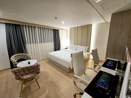 Dayeon Grandis Hotel (Old. Grand Bern BUSAN)