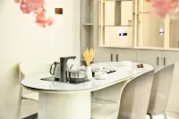 Chunting Lifestyle Aesthetic Vacation Apartment (Xiaoqikong Scenic Area East Gate Ticket Hall)