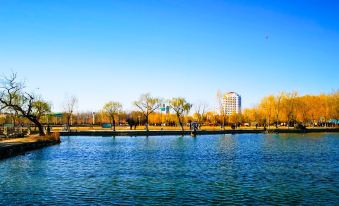 Magnotel Hotel (Linyi Luozhuang Shuangyueyuan Road)