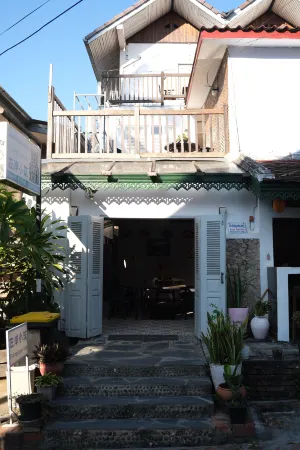 Frangipani inn Luang Prabang