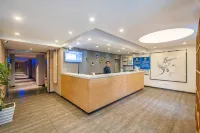7 Days Premium (Peking Union Medical College Hospital Chaoyangmen Dongsi Subway Station)