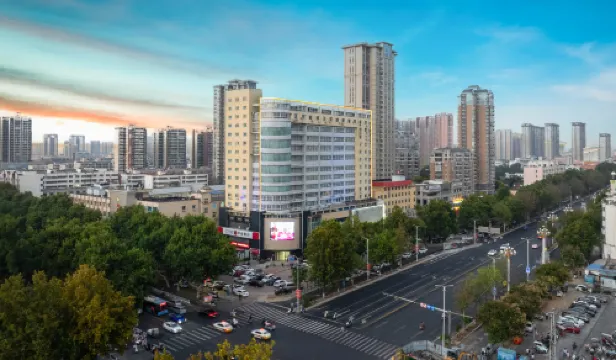 Nanyang Art Exquisite Hotel (Nanyang Fuyu Wuhouyu Branch)