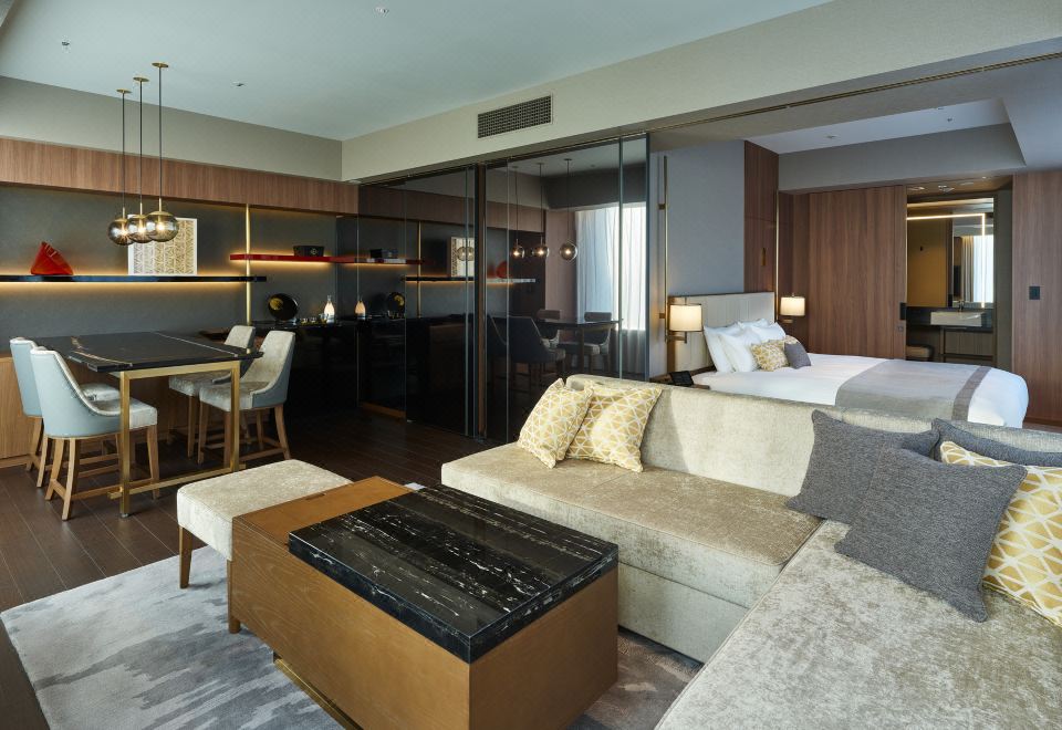 2. 미쓰이 가든 호..