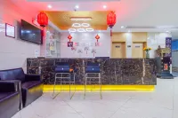 如家華驛精選飯店（懷來董存瑞東街店） - 停車場