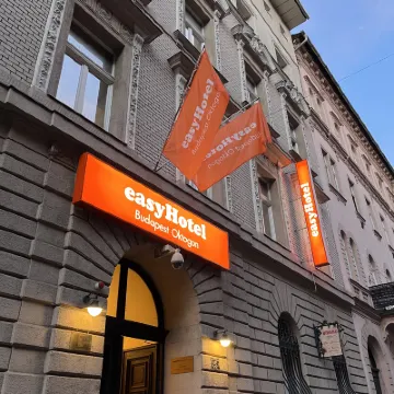 EasyHotel Budapest Oktogon Hotels near Heroes' Square