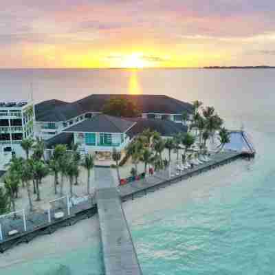 Arcadia Beach Resort Hotel Exterior