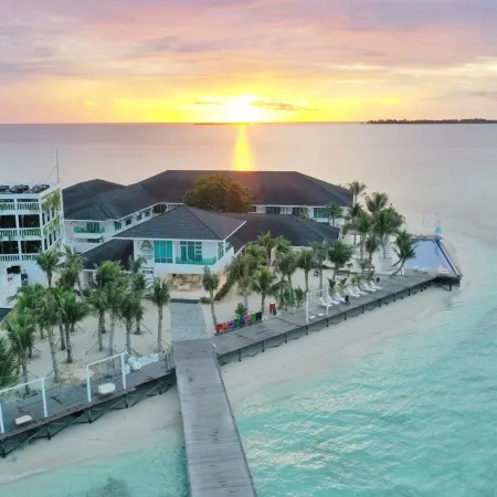 Arcadia Beach Resort