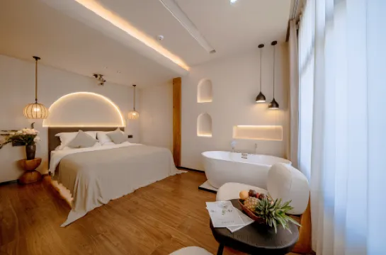 Wuli · Vacation Oxygen Supply Beauty Stay (Dukezong Ancient City Store)