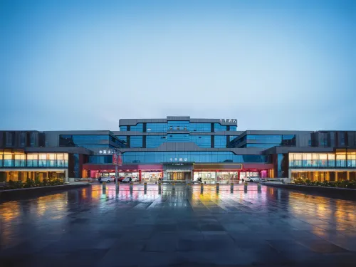 JIホテル(九江鉄道駅広場)
