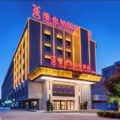 Vienna International Hotel (Urumqi International Airport) Hotel in zona Aeroporto di Ürümqi-Diwopu