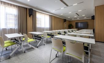 GreenTree Inn (Chuzhou North Station Experimental Middle School East Campus Branch)