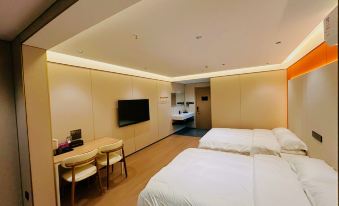 Luoshan Baitao Hotel