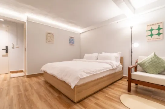 Cozy Corner Bangpho Hotels near مترو الأنفاق - تاو بون