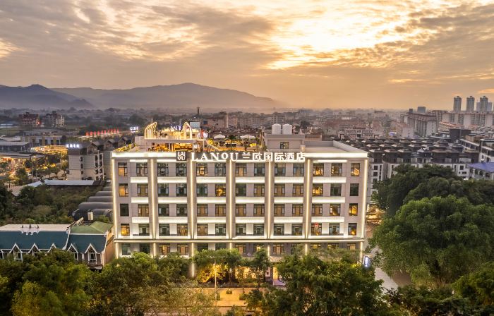 Rililanou International Hotel