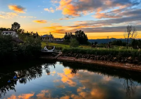 Bashan Meicun Private Tang Resort Hotel