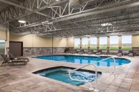 DoubleTree by Hilton Pointe Claire Montreal Airport West Hotels in Pointe Claire