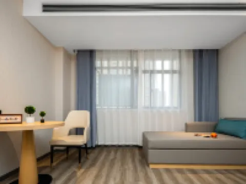 藝龍瑞雲酒店（霍邱玖悅六和街萬達廣場店） 霍邱酒店