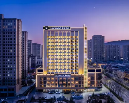 Lavande Hotel (Pingliang Greenland Plaza Government Affairs Hall) Hotels in Pingliang