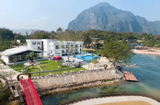 Daoneua Riverside Resort 酒店