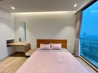 Landmark Ecopark by Emily in Town Hotels in Phung Cong