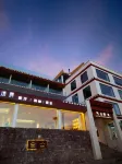 Snow Mountain Wake Up Hotel