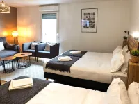 Hôtel Lodge in Paris 13 Hotels near الحي الرابع عشر - مونتبارناس - بورت دورليانز
