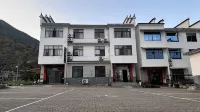 Shitai Mountain and Half Water Homestay