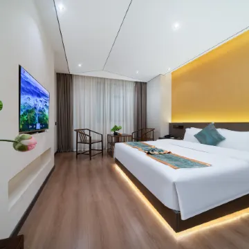 Sinan Yunshang Hotel (next to Sifeng Fortune Plaza)