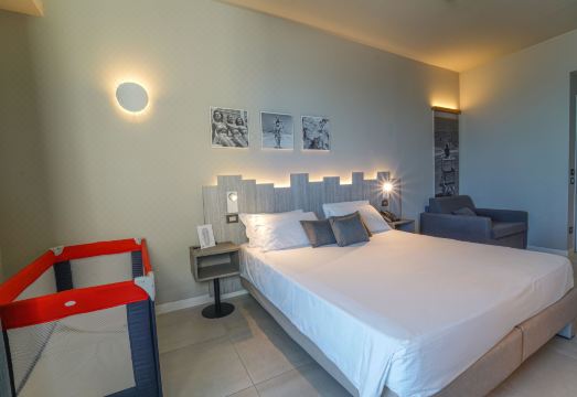 Nautilus Family Hotel 이미지