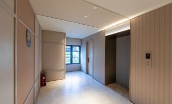 Hanting Hotel (Zhengzhou East Railway Station Provincial Government Store)