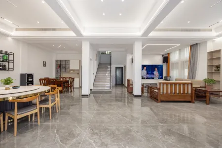 Yuemanscape Lodge Отели рядом с достопримечательностью «Danzhuxiang»