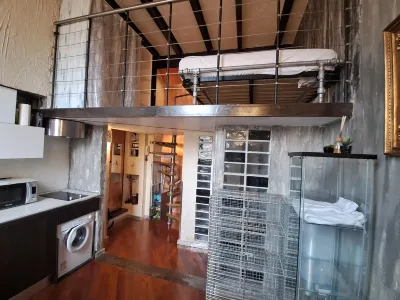 NikMilanStay -Loft 56, Moscova, Center. Top Location!