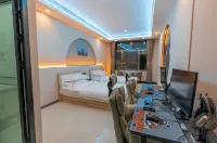 Blue Whale E-sports Homestay Hotels in Luqu