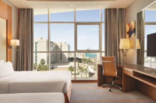 Sunday Red Sea Fountain Alhamra Formerly Vivid Plaza Hotel