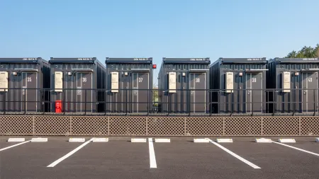 Hotel R9 The Yard Naritakukonishi Отели рядом со станцией JR Narita Airport Terminal 2·3 Station