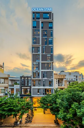 Ocean Star Da Nang Bay Hotel Отели рядом с достопримечательностью «Cao Dai Temple»