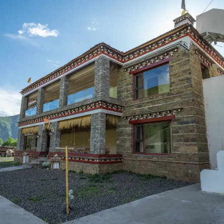 Wutong Langyuan Homestay (Jiagenba)