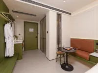 Suzhou Anmi Hotel·Enjoy the poetic charm of Jiangnan·near the subway station and panmen scenic area Hotels near Gupanmen