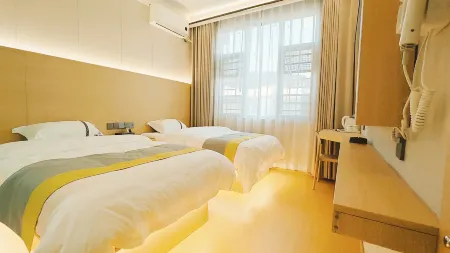 Yinxiang Huayue Hotel Отели в г. Лючен
