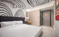 thangku hotei Hotels near Xinxinniu Mutton Shop